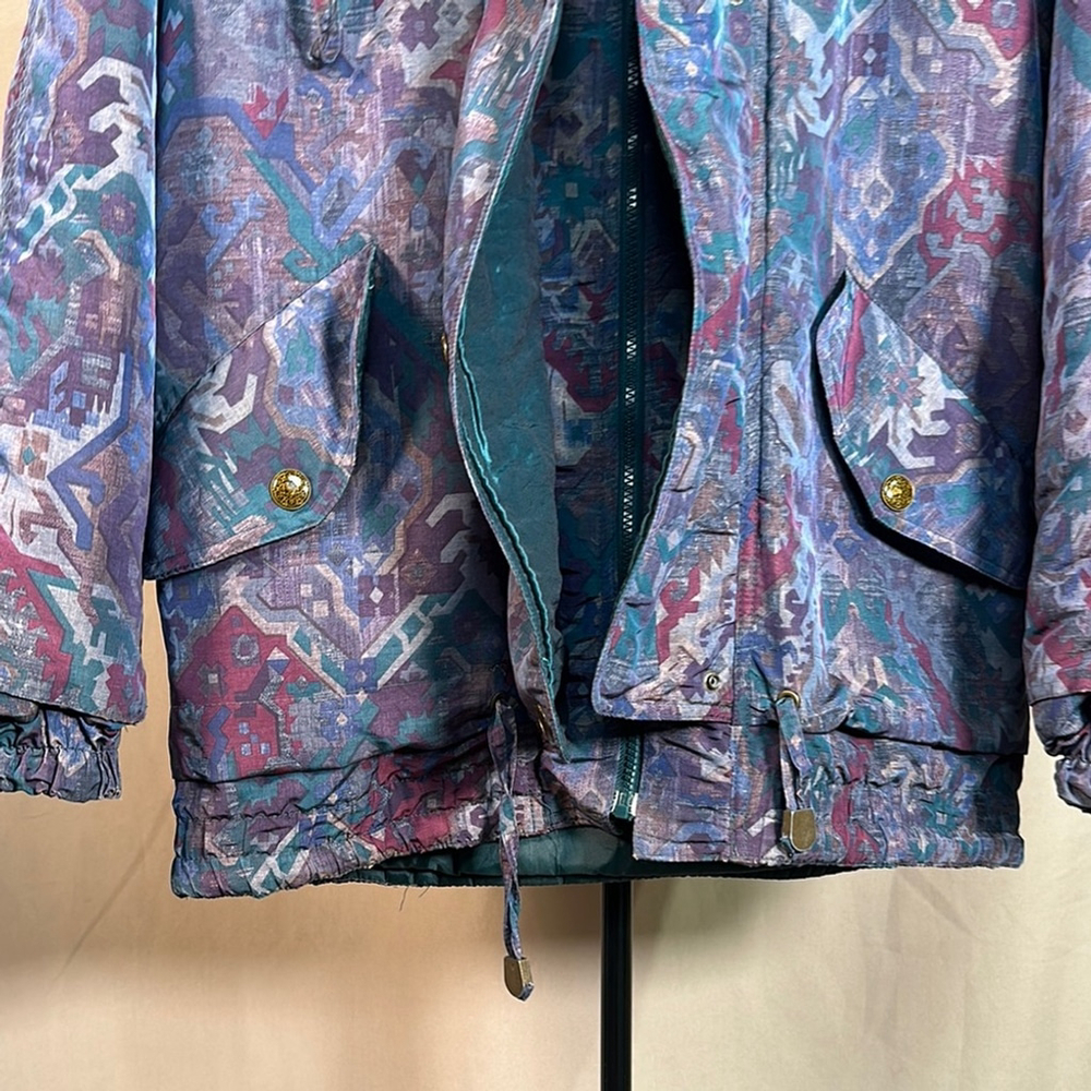 Retro 80s Vibrant Purple and Blue Bomber Jacket for Effortless Style PTP 24 - Picture 9 of 15